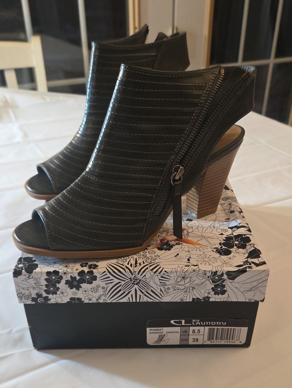 Chinese Laundry Charcoal Quilted Peep-Toe Block Heel Booties.  New